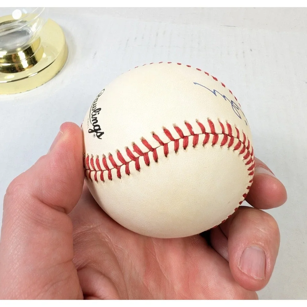 Vintage Duke Snider Signed Baseball‎ NO COA Dodgers MLB Rawlings